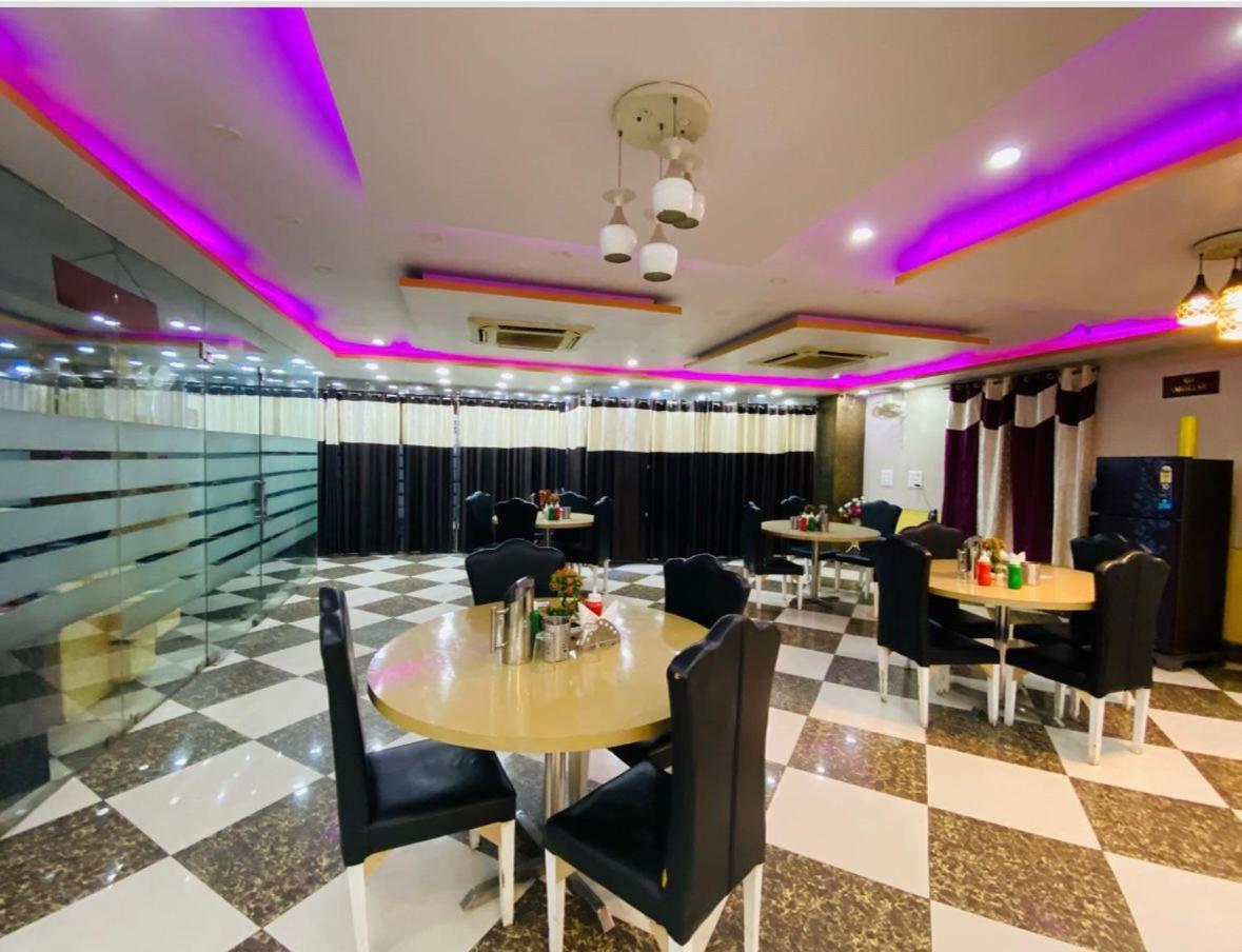 Basant Vihar International Hotel Gaya Exterior photo